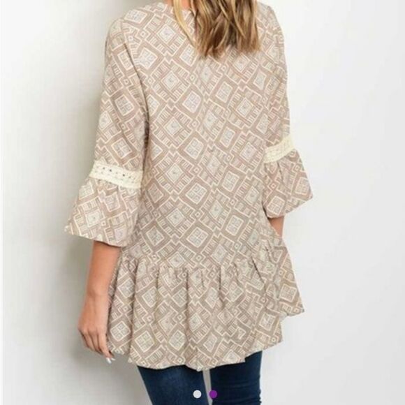 UO Entro Rose & Cream Peplum Peasant Top Crochet Lace Trim Bell Sleeves Tunic - Picture 4 of 7